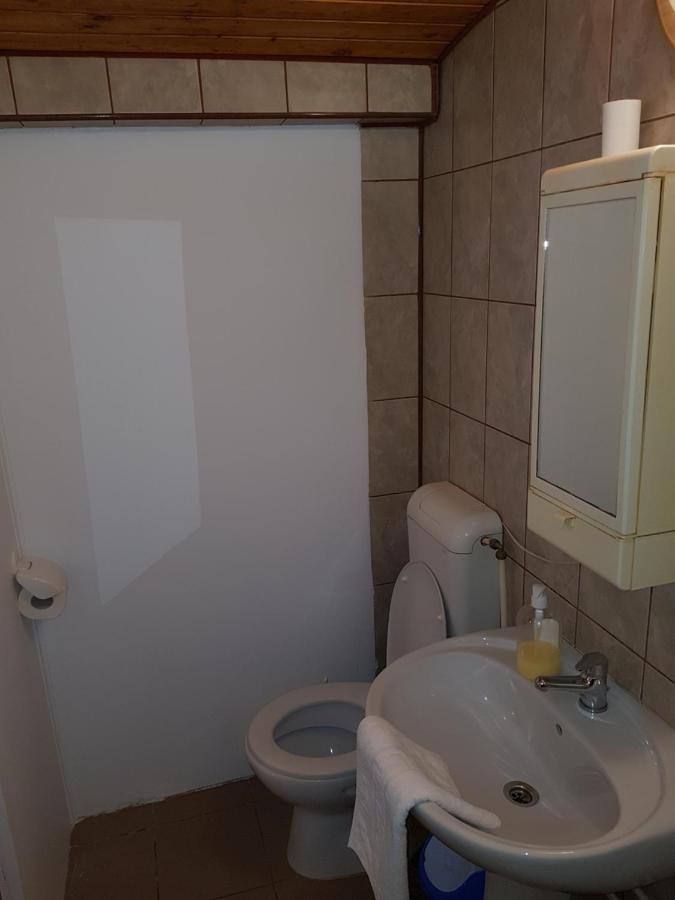 Hompot Accommodation Deva Bagian luar foto